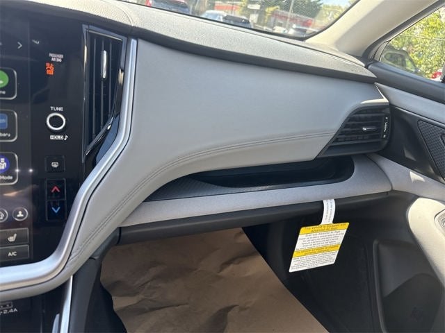 2025 Subaru LEGACY Premium