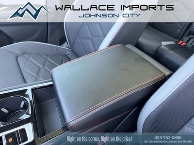 2024 Volkswagen Atlas 2.0T Peak Edition SEL