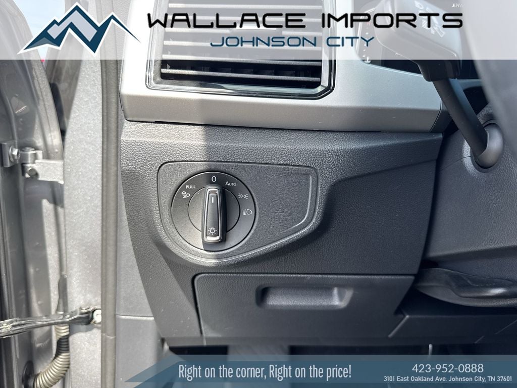 2022 Volkswagen Atlas 3.6L V6 SE w/Technology
