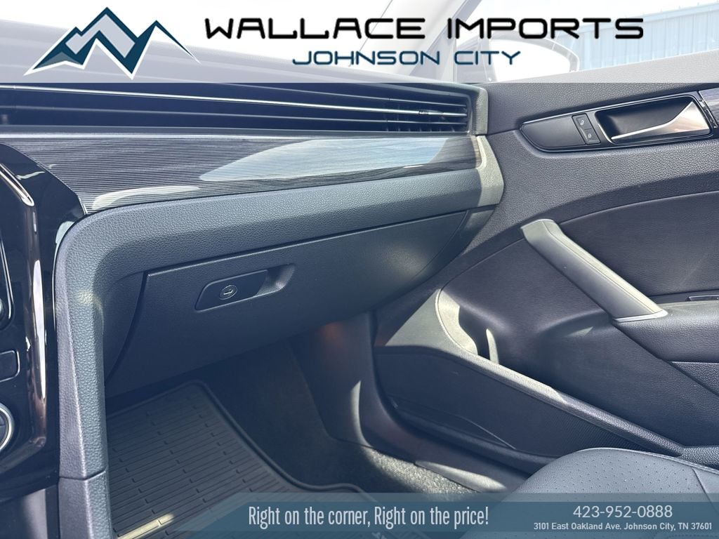 2020 Volkswagen Passat 2.0T R-Line