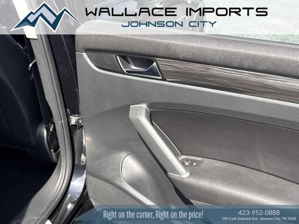 2020 Volkswagen Passat 2.0T R-Line