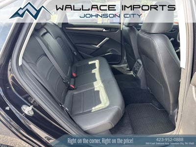 2020 Volkswagen Passat 2.0T R-Line