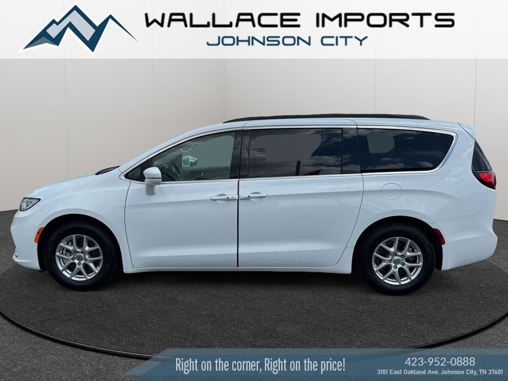 2022 Chrysler Pacifica Touring L