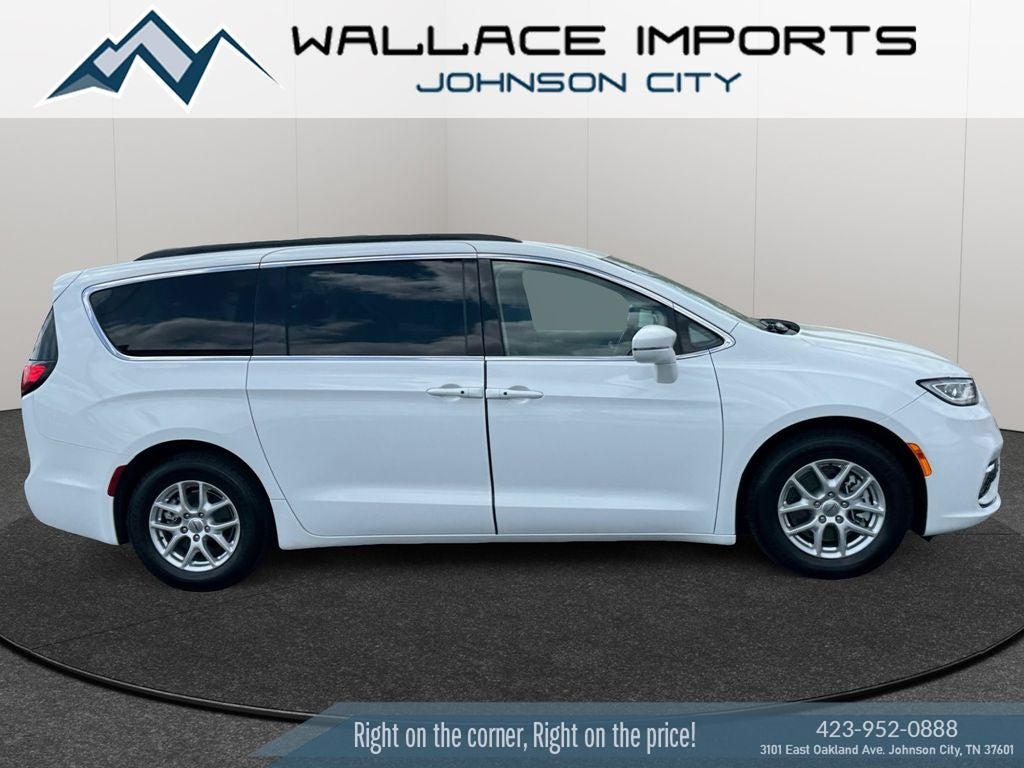 2022 Chrysler Pacifica Touring L