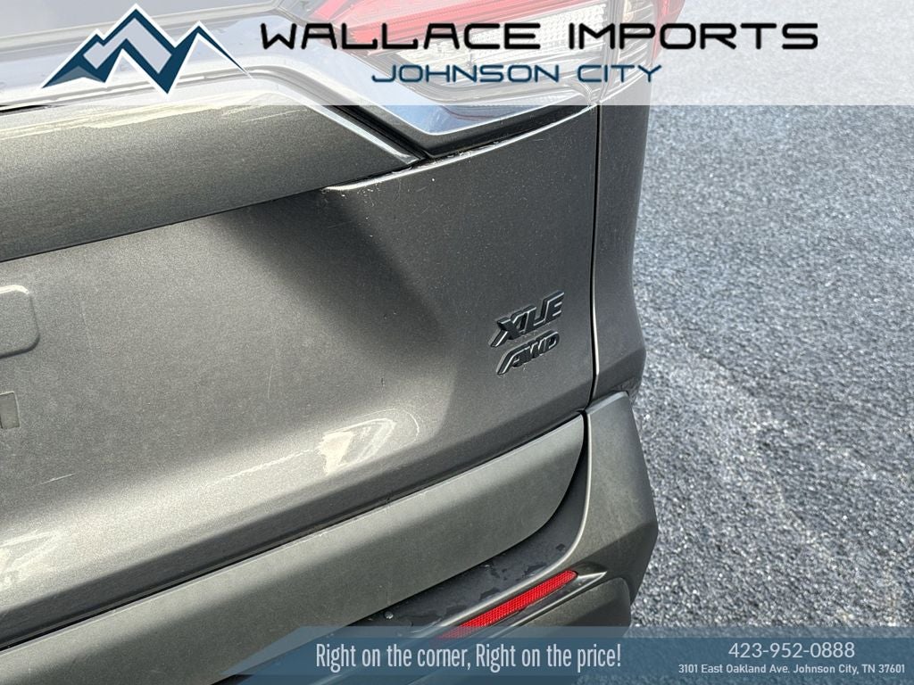 2022 Toyota RAV4 XLE