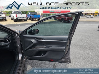 2024 Toyota Camry SE