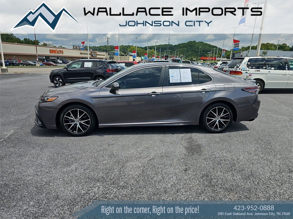 2024 Toyota Camry SE