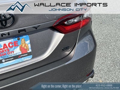 2022 Toyota Camry SE