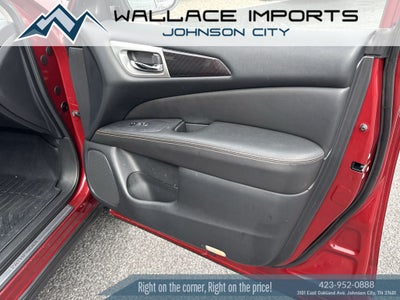 2020 Nissan Pathfinder SL