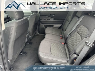 2024 Nissan Pathfinder S