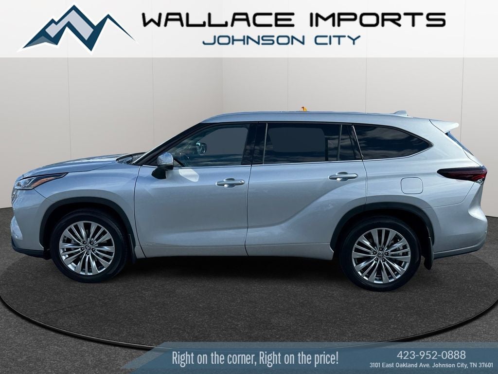 2024 Toyota Highlander Hybrid Platinum