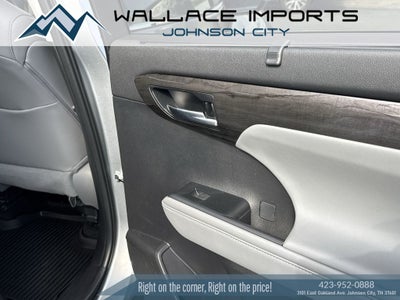 2024 Toyota Highlander Hybrid Platinum