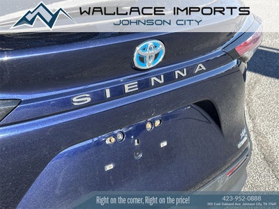 2021 Toyota Sienna XLE 7 Passenger