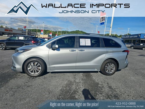2021 Toyota Sienna XLE 7 Passenger