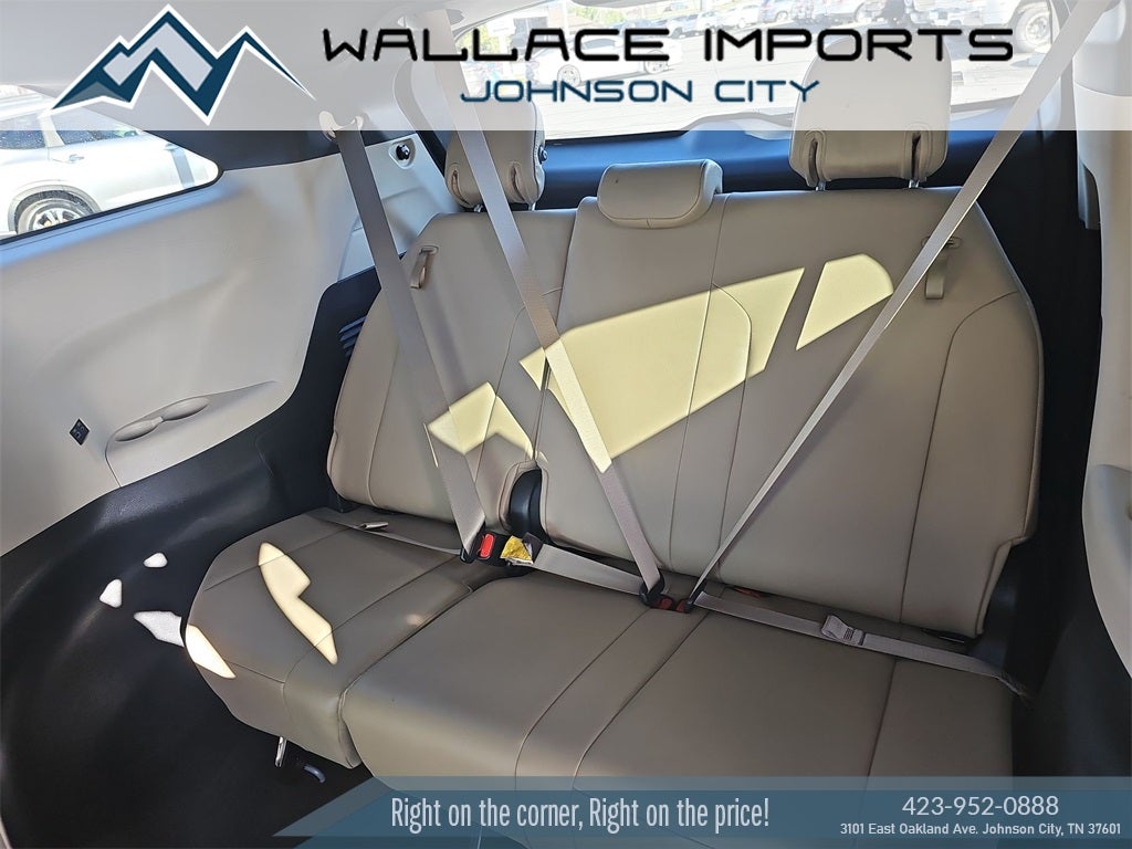 2021 Toyota Sienna XLE 7 Passenger