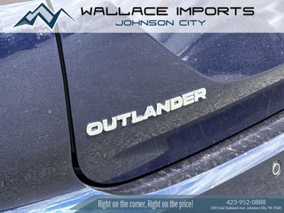 2023 Mitsubishi Outlander SE
