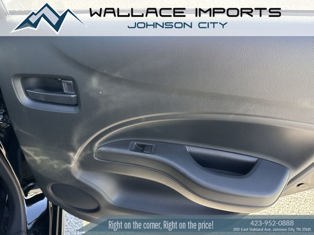 2024 Mitsubishi Mirage ES