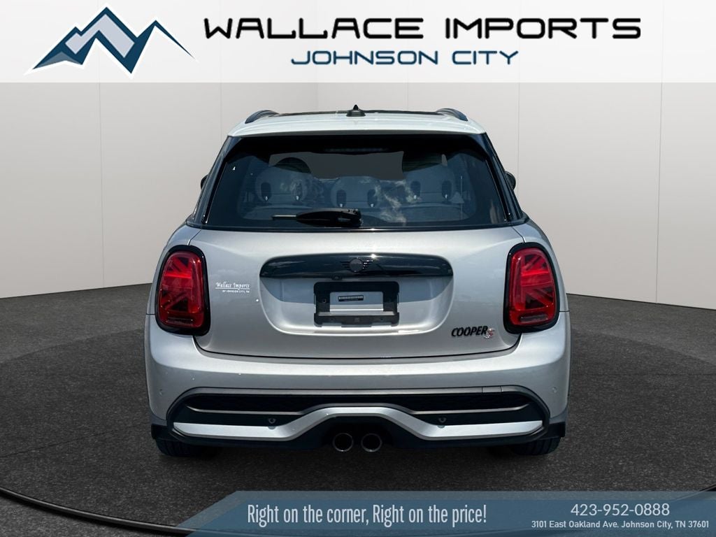 2024 MINI Cooper S Iconic