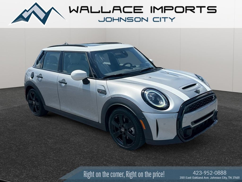 2024 MINI Cooper S Iconic